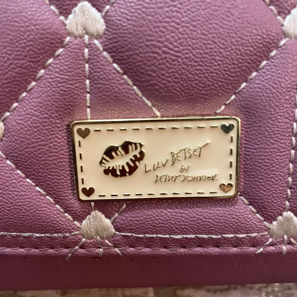Luv Betsey by Betsey Johnson Quilted Wristlet Wallet Pink Lilac Black‎ Stripe